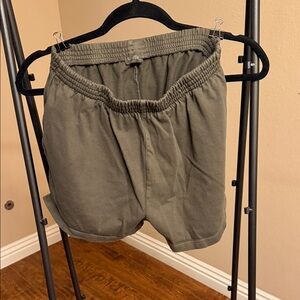 Brandy Melville, green Shorts